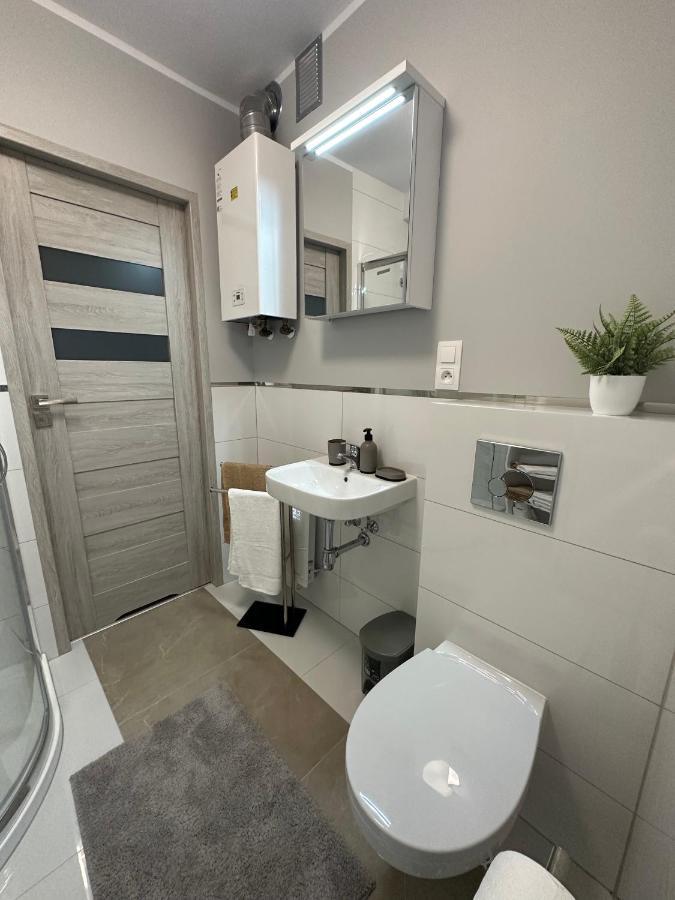 Apartament Przy Cieplickich Tezniach Jelenia Gora Ngoại thất bức ảnh