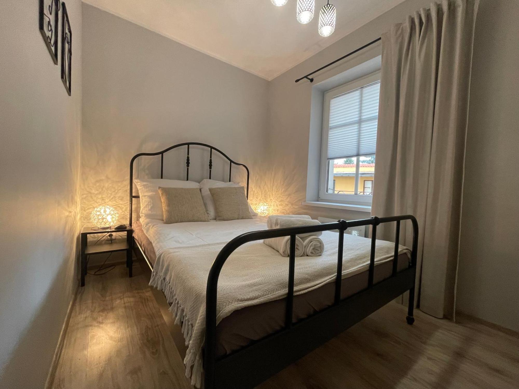 Apartament Przy Cieplickich Tezniach Jelenia Gora Ngoại thất bức ảnh