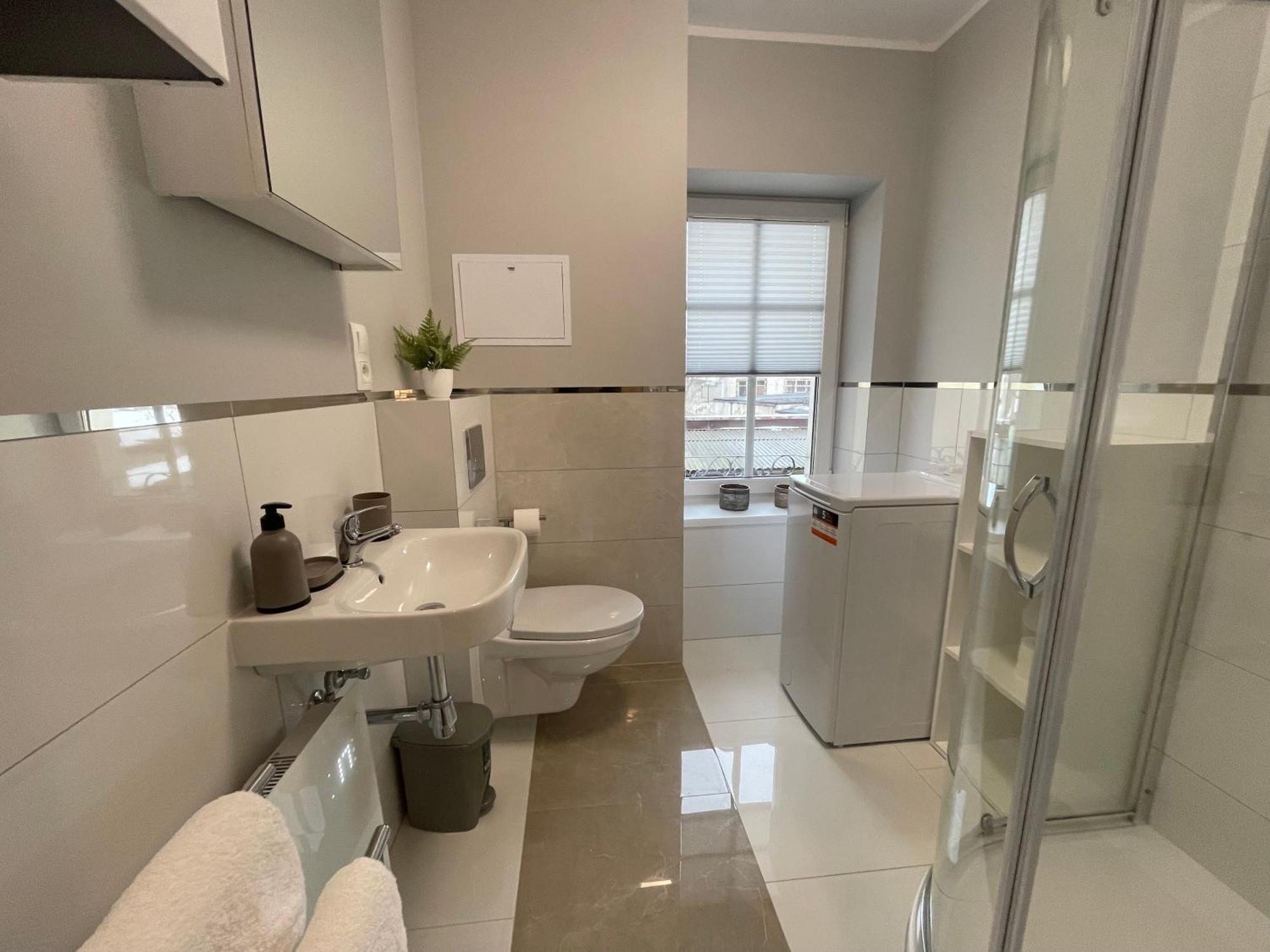 Apartament Przy Cieplickich Tezniach Jelenia Gora Ngoại thất bức ảnh
