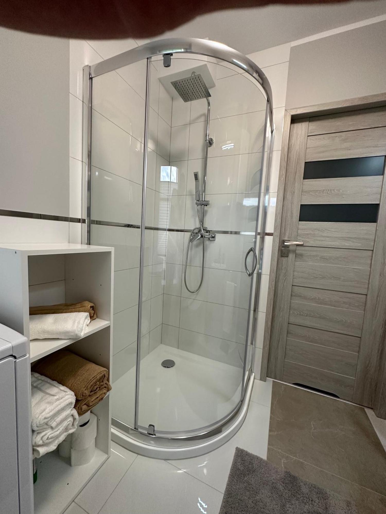 Apartament Przy Cieplickich Tezniach Jelenia Gora Ngoại thất bức ảnh