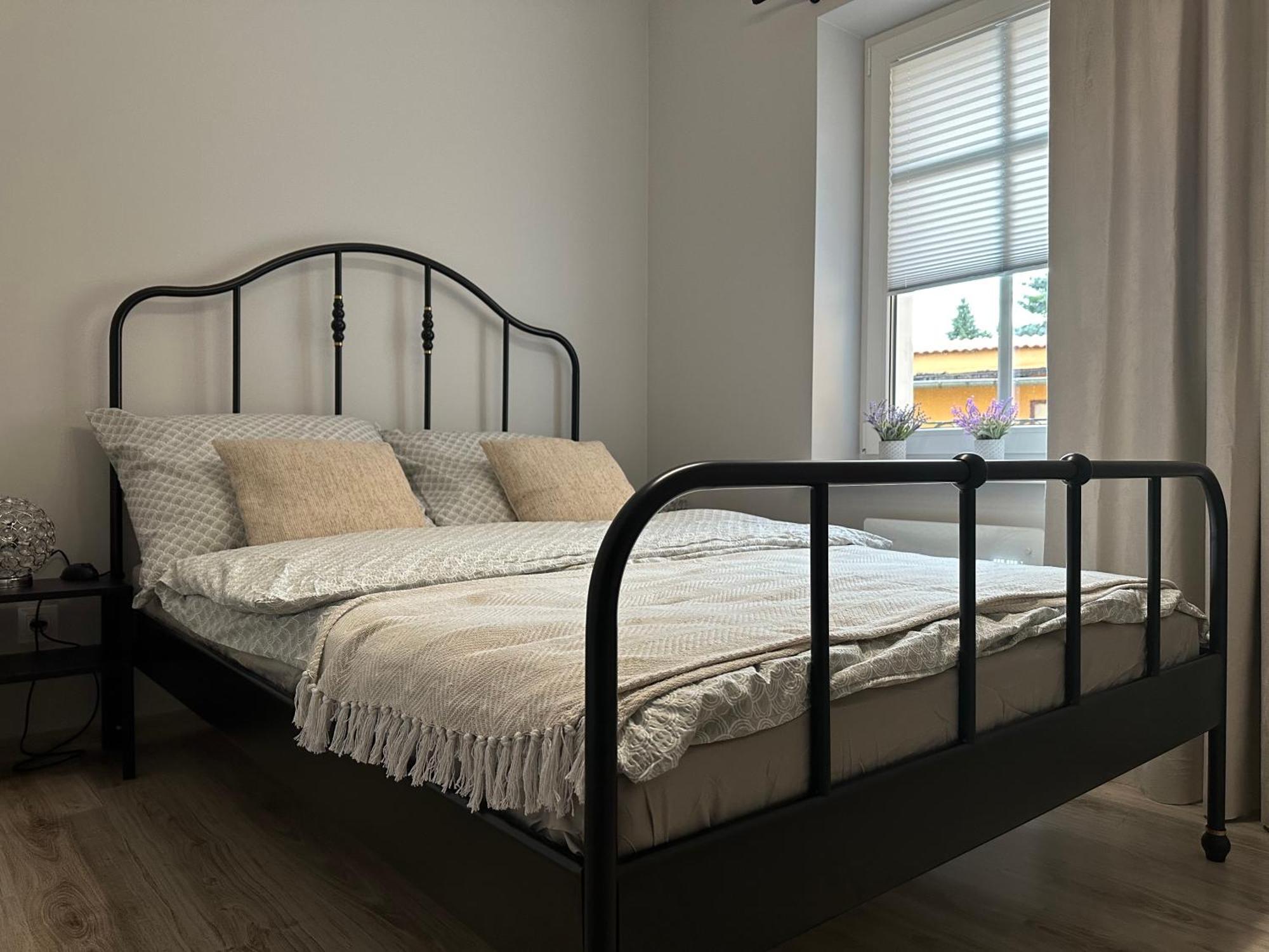 Apartament Przy Cieplickich Tezniach Jelenia Gora Ngoại thất bức ảnh